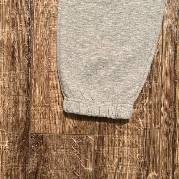 BUNDLE 3/$12 Ardene Grey Sweatpants - Picture 2 of 5
